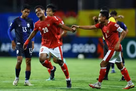 Tuyển Indonesia thắng đậm Campuchia trong ngày ra mắt AFF Cup 2020