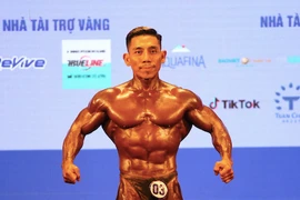 Lực sỹ Phạm Văn Mách vô địch SEA Games ở tuổi 46