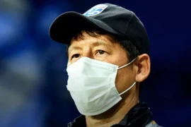 Để tuyển Indonesia non trẻ cầm chân, HLV Thái Lan đổ tại... sân khách