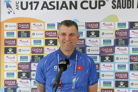 HLV Roland: "U17 Việt Nam sẽ tập trung tối đa, quyết đấu UAE"