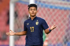 'Thần đồng' Thái Lan vỡ mộng thi đấu Ngoại hạng Anh