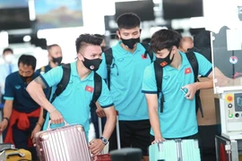 Tuyển Việt Nam về Đà Nẵng cách ly, 5 tuyển thủ sang thẳng Thái Lan