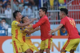 Bứt tốc ngoạn mục, CLB Thanh Hoá nắm cơ hội trụ hạng sớm