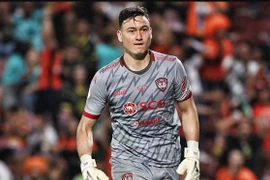 Đặng Văn Lâm nguy cơ "đi không được, ở không xong"