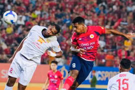 Công an Hà Nội FC chia điểm với Hà Tĩnh