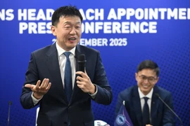 Chủ tịch bóng đá Singapore bỏ 41 tỉ đồng tiền túi thưởng đội tuyển quốc gia