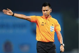 Trọng tài Thái Lan bắt trận hai trận quan trọng vòng 19 V-League