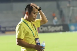 9 vòng, 4 HLV mất ghế