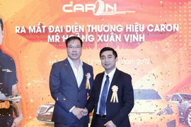 Quán quân Olympic Hoàng Xuân Vinh làm đại sứ thương hiệu CarOn