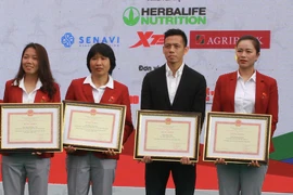 Trao thưởng HLV, VĐV tiêu biểu toàn quốc 2020