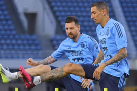 Báo Indonesia mong Messi đổi ý