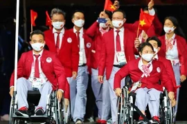 Đoàn Việt Nam về nước với 1 huy chương bạc Paralympic Tokyo