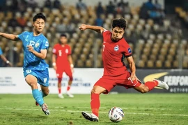 Tuyển Việt Nam bị lu mờ bởi Singapore, Philippines