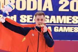 Cử tạ góp Vàng, đoàn Việt Nam bỏ xa Thái Lan