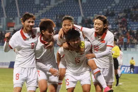 Thắng Nepal 5-1, tuyển nữ Việt Nam chạm tay vé đi tiếp vòng loại Olympic