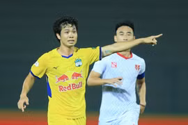 HAGL được VFF 'phạt cho tồn tại' ở V-League 2023