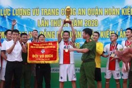 Đội bóng Công an phường Chương Dương vô địch giải quận Hoàn Kiếm 2020