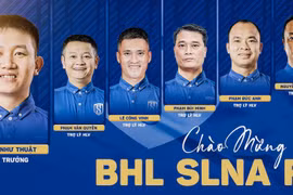 Công Vinh tái xuất, sát cánh cùng Văn Quyến tại SLNA