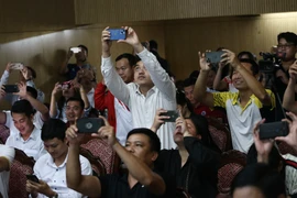 Toàn cảnh bốc thăm chia bảng giải bóng đá học sinh THPT Hà Nội 2023