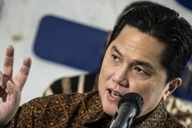 Chủ tịch PSSI cùng danh thủ Hà Lan chịu áp lực lớn khi quyết đấu Bahrain