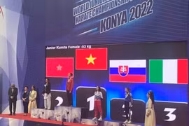 Nữ võ sỹ Việt Nam vô địch giải karate trẻ thế giới