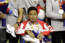 Giữa tin đồn "giải nghệ vì Đoàn Văn Hậu", Evan Dimas bất ngờ tái xuất