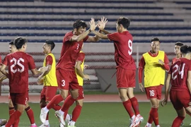 Chủ nhà Philipines ưu ái tuyển Việt Nam