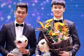 Nguyễn Hoàng Đức, Huỳnh Như và Hồ Văn Ý nhận "Quả bóng vàng Việt Nam 2021"
