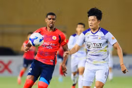 CLB Hà Nội khiến Nam Định chưa thể vô địch V-League 2024/25