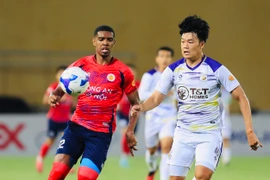 CLB Hà Nội khiến Nam Định chưa thể vô địch V-League 2024/25