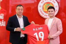 Quang Hải mặc số áo 19, hứa cống hiến hết mình cho CLB Công an Hà Nội