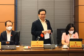 "Giãn cách xã hội là đúng, nhưng đôi khi cứng nhắc"