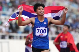 'Thần đồng' điền kinh Thái Lan lập kỷ lục mới
