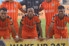 CLB V-League nộp 73.000 USD tiền thua kiện