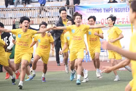 THPT Nguyễn Trãi giành huy chương Đồng đầy kịch tính