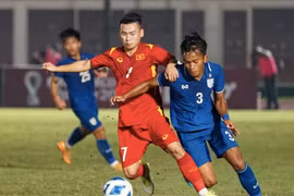 Tái đấu U19 Việt Nam, Thái Lan vội vã 'chỉnh' hàng thủ