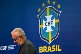 Brazil sa thải HLV sau trận thua thảm Argentina