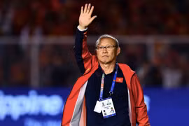 Chọn HLV cho tuyển Việt Nam: Đừng vì 'cái bóng' ông Park Hang-seo