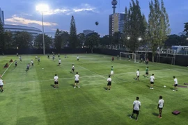 Tuyển Indonesia che vải đen để giấu bài trước Argentina?