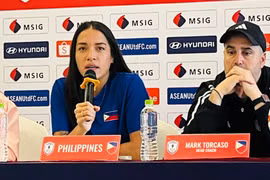 Cầu thủ gốc Mỹ ấn tượng Huỳnh Như, muốn đấu chủ nhà Việt Nam tại chung kết