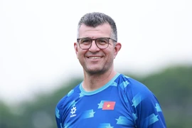 HLV Brazil dẫn U16 Việt Nam đấu Trung Quốc, Nhật Bản