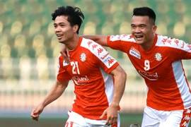 Công Phượng lập công giúp TP.HCM thắng ngược ngoạn mục