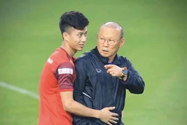 Thầy Park bảo vệ Phan Văn Đức trước những chê bai phong độ