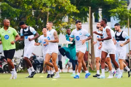 Đội bóng Việt Nam có thể dùng 11 ngoại binh đá cúp châu Á