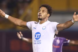 Miễn vé xem Xuân Son tái xuất sân Thiên Trường