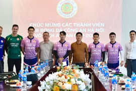Khen thưởng các cầu thủ CLB Công an Hà Nội vô địch ASEAN Cup 2024