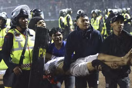 Nhân chứng kể lại thảm kịch tại giải VĐQG Indonesia