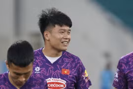 Thành Chung mong lần đầu nâng cúp vàng AFF