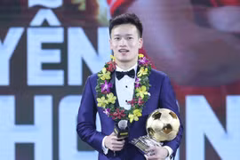 Quả bóng vàng Hoàng Đức tiết lộ điều nuối tiếc nhất, phủ nhận mâu thuẫn với HLV Troussier