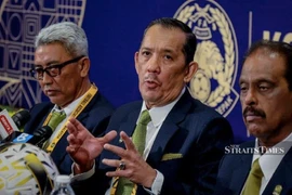 Bị tố nhập lậu cầu thủ để thắng Việt Nam, Chủ tịch bóng đá Malaysia nói gì?